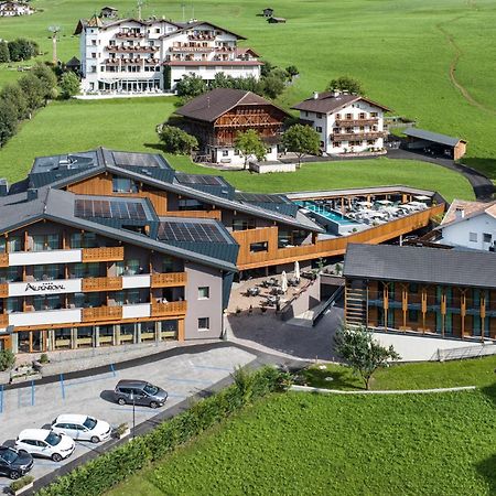 Hotel Alpenroyal Castelrotto Exterior photo